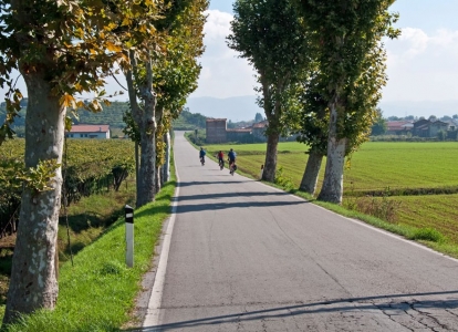 Suivez des voies vertes à vélo des Dolomites à Venise