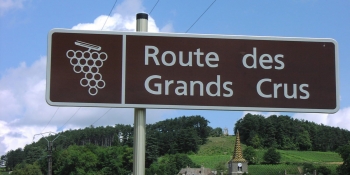 Our Burgundy cycling tours will take you on the wine route
