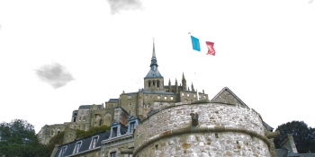 Mont-Saint-Michel will be within sight from beginning to end