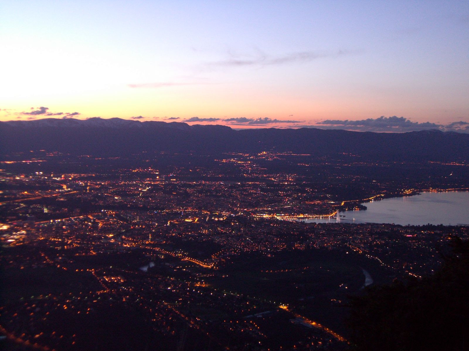 the city of Geneva at night