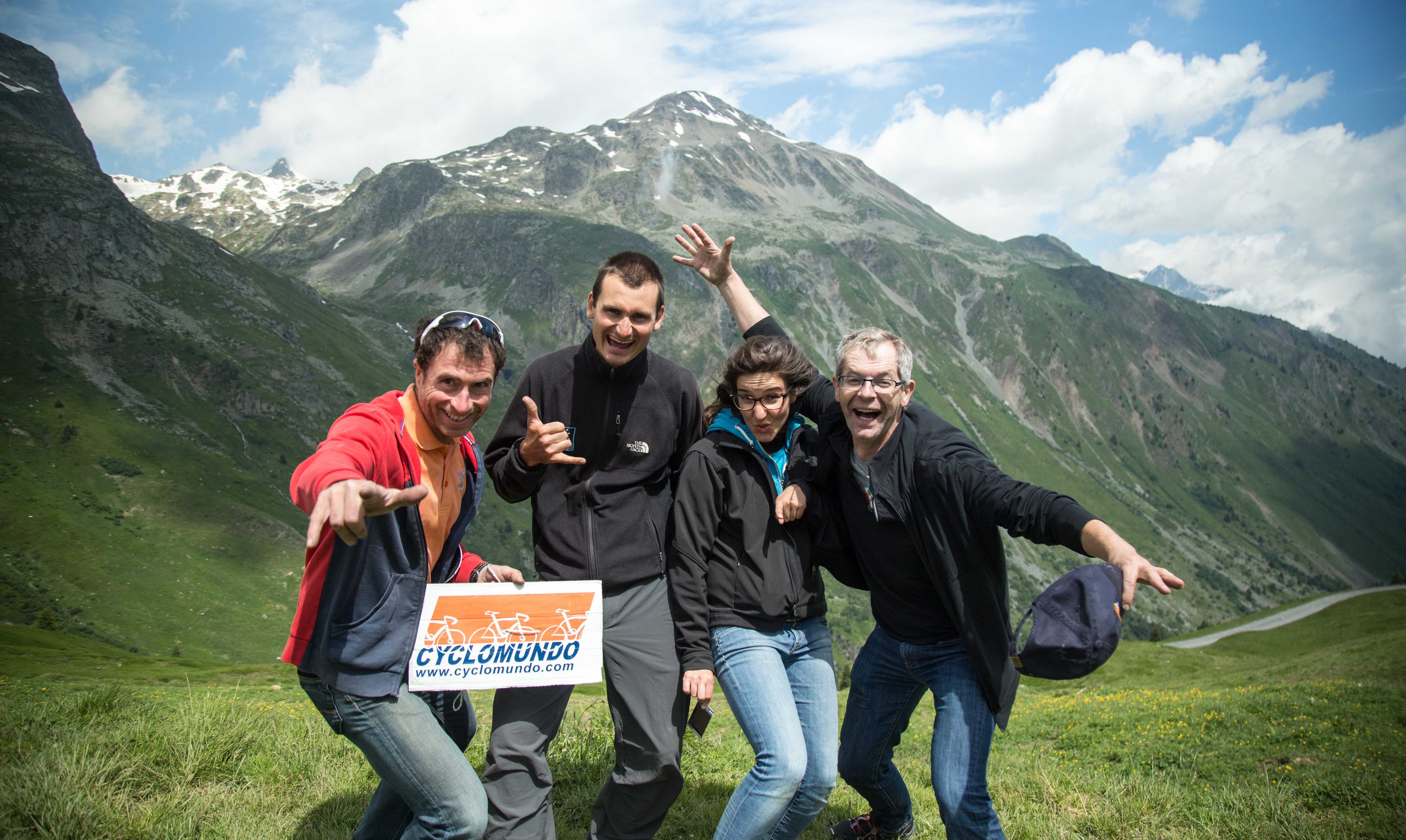 Nous sommes une petite équipe et nous avons la passion du vélo et des voyages