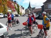 Visite de sites historiques à vélo, à votre rythme, avec un groupe d'amis