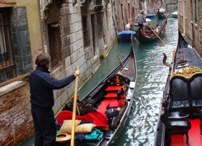 Trade your bike for a tour in one of Venetian's gondolas Trade your bike for a tour in one of Venetian's gondolas