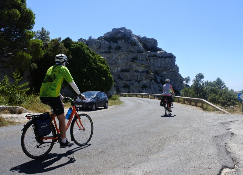 Les Alpilles en Provence est une déstination idéale pour faire un séjour à vélo