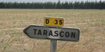 Follow the direction to Tarascon and see the castle