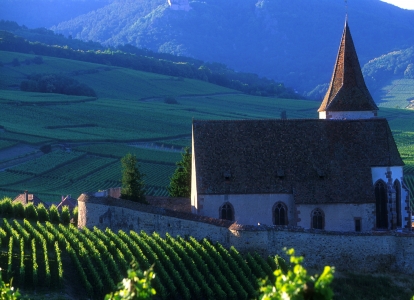 Ride at your own pace between Geneva and Lyon, on the traffic-free bike route: Via Rhona Ride at your own pace between Geneva and Lyon, on the traffic-free bike route: Via Rhona