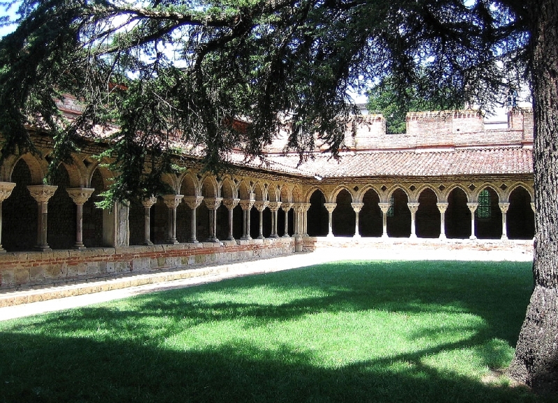 L\'abbaye médieval Saint Pierre de Moissac est sur l\'itinéraire