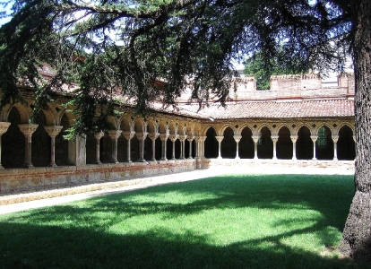 L'abbaye médieval Saint Pierre de Moissac est sur l'itinéraire