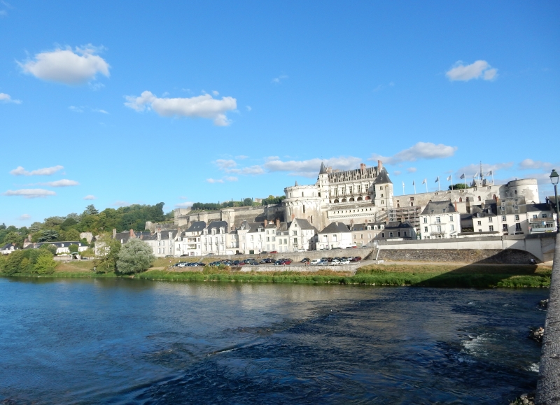 Traverser la Loire et découvrir le Château d\'Amboise en suivant cet itinéraire