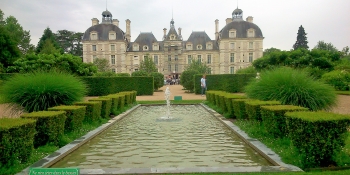 Visiter le magnifique Château de Cheverny pendant ce voyage à vélo