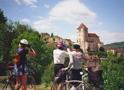 L'itinéraire passe par des villes et villages pittoresques entre Salat et Cahors