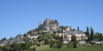 The historical heritage is the reward for cycling along the route