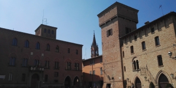 A typical Italian Piazza on your cycling tour