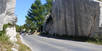 Ce séjour à vélo utilisent des routes secondaires et pistes cyclables dans les Alpilles