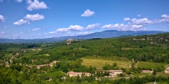 Green and relaxing Luberon, cycle on quiet roads
