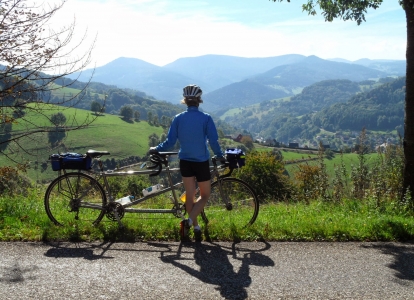 Ride at your own pace between Geneva and Lyon, on the traffic-free bike route: Via Rhona Ride at your own pace between Geneva and Lyon, on the traffic-free bike route: Via Rhona