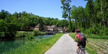 Cyclomundo organise un voyage à vélo sur la ViaRhona de Genève à Lyon 