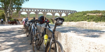 Cycling to Pont du Gard in Provence
