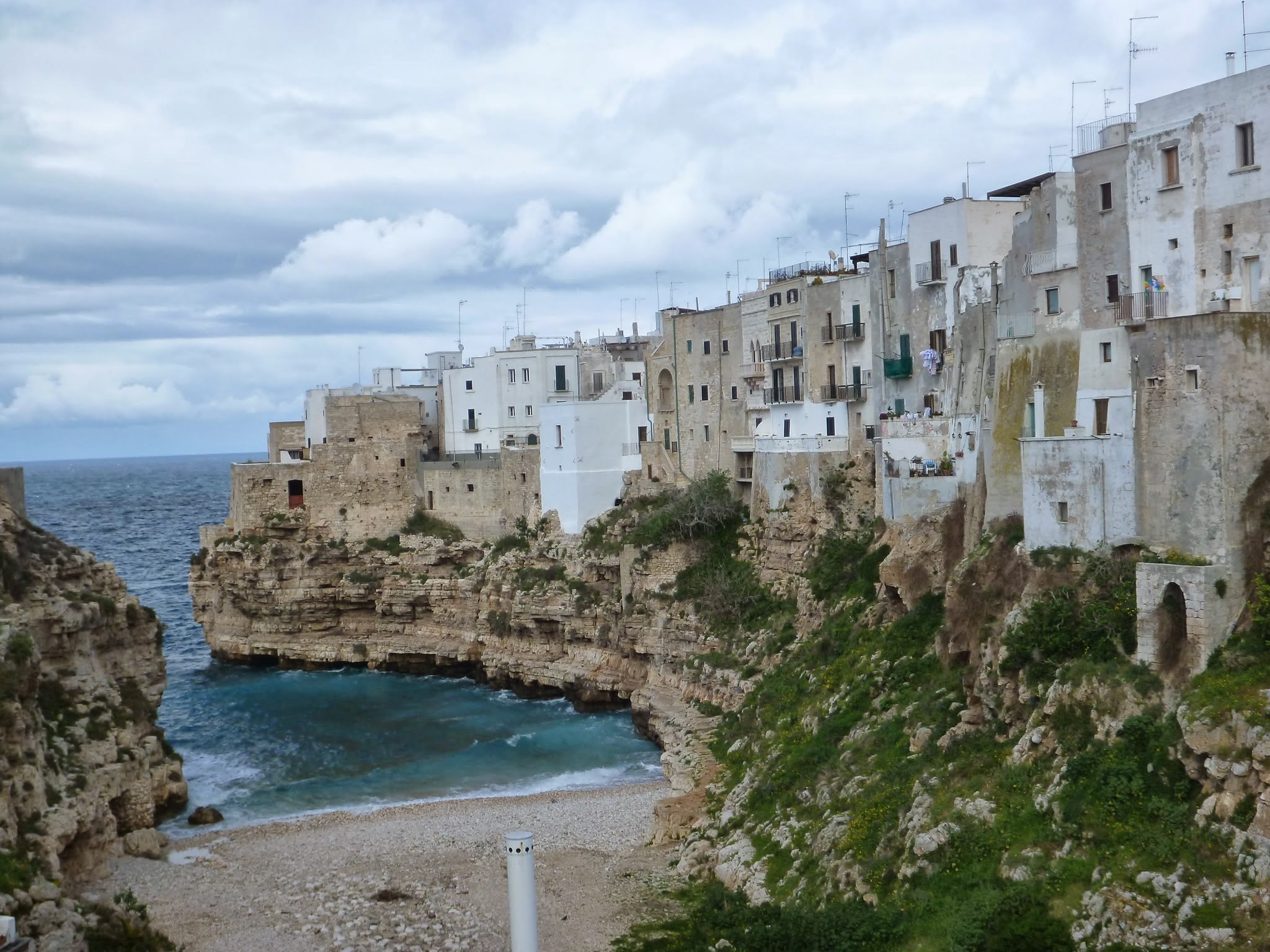 Les Pouilles offrent des vues extraordinaires sur la Mer Adriatique