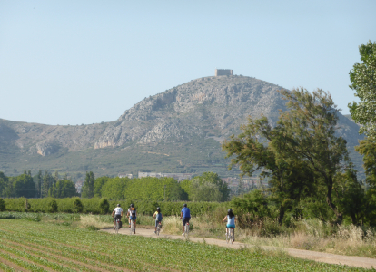 Le Massif de Montgri proche de cet itinéraire à vélo