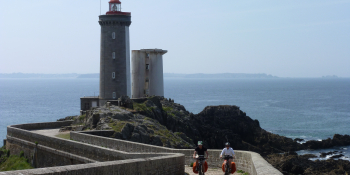 Visit the beautiful lighthouses of Brittany