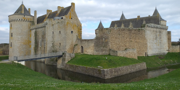 Ride by Suscinio Castle in Sarzeau, Rhuys Penisula