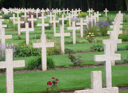 Pendant ce séjour à vélo Visiter les cimitières et les sites commémoratifs du Premier Guerre Mondiale 