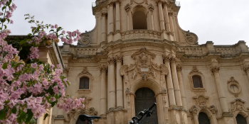 Springtime flowers in Modica