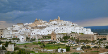 L'itinéraire vous mène jusqu'à La ville blanche d'Ostuni