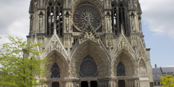 Cet itinéraire commence et finit à Reims, connu pour sa cathédrale