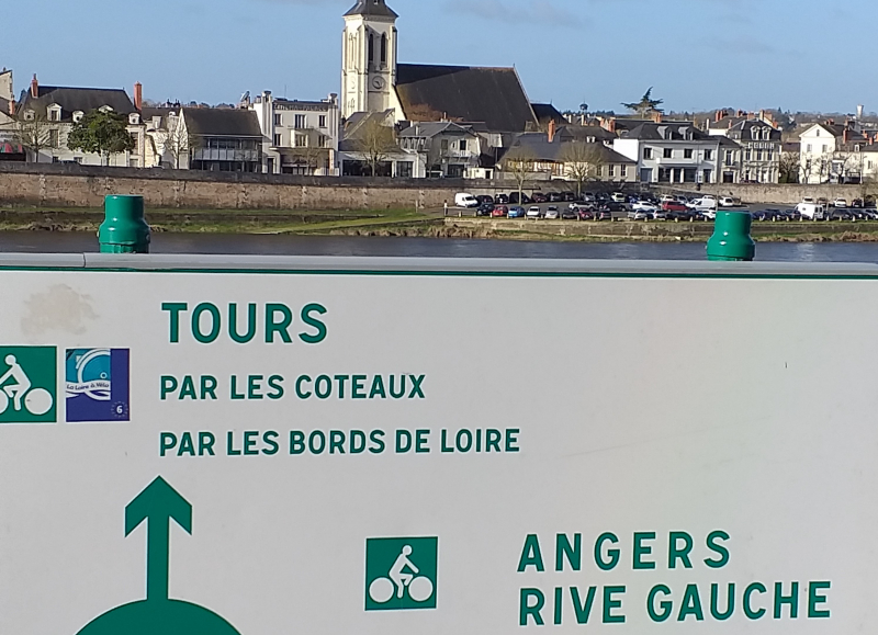 Cycling along the Loire River