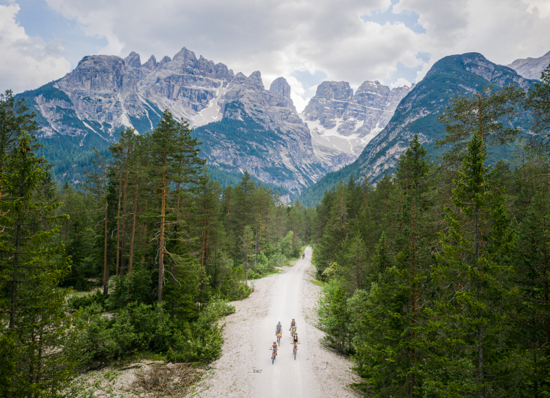 A velo dans les Dolomites