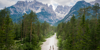 A velo dans les Dolomites